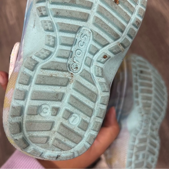 Crocs Tie Dye Colorful Kids Clogs - Picture 4 of 5